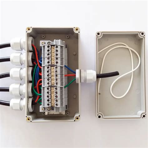 cable splitter junction box|tủ junction box.